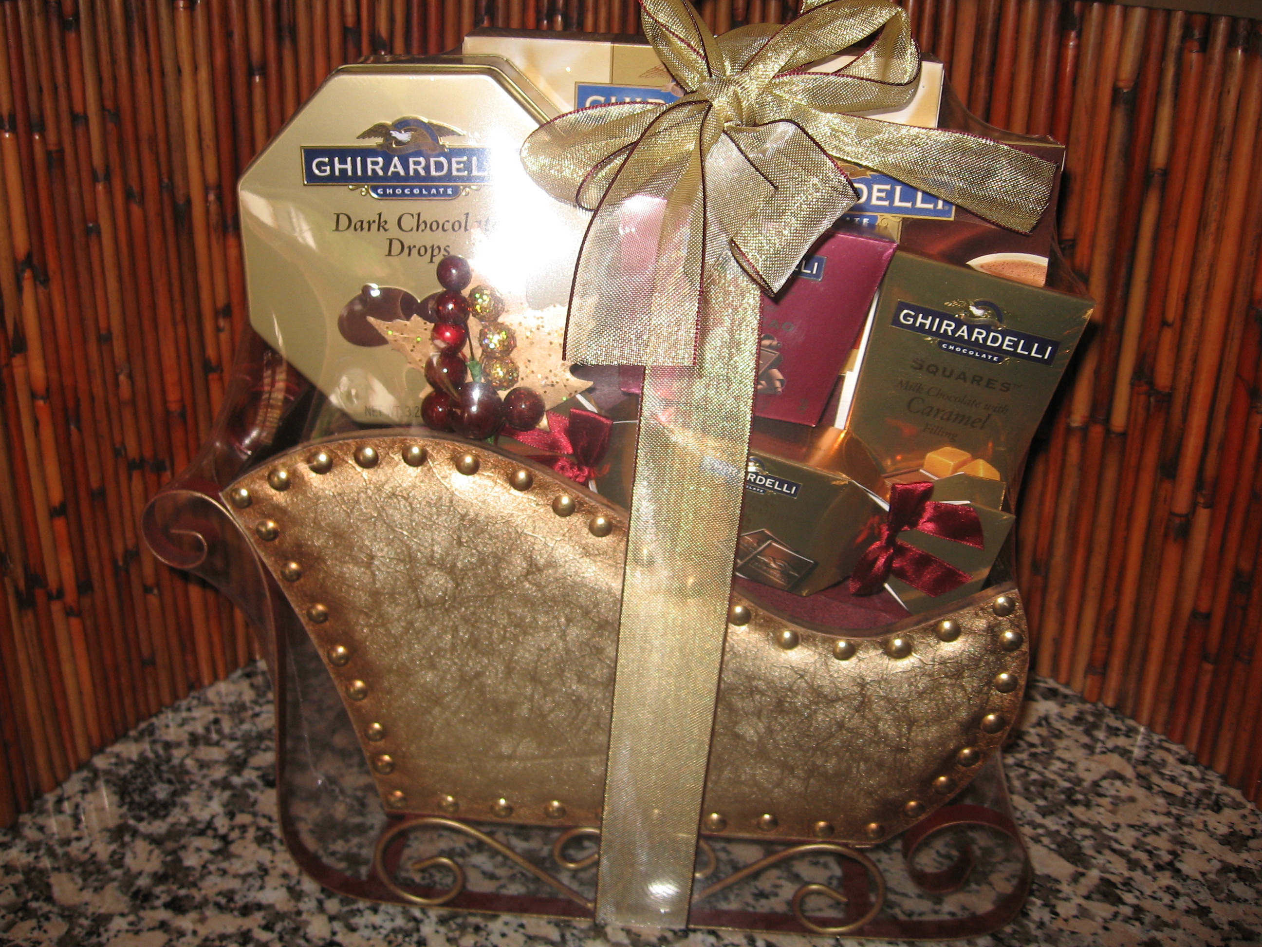 Christmas Holiday Chocolate Gift Houdini Ghirardelli Sleigh Basket Gold